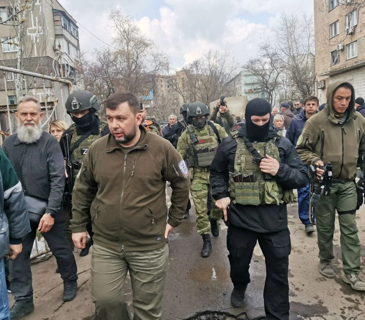 Мариуполь сегодня последние новости фото Дмитрий Саблин: в освобожденном Мариуполе продолжает работу гуманитарный центр О