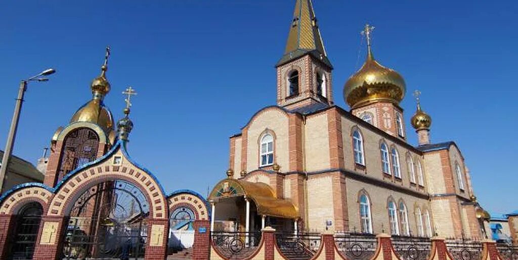 Мариуполь церковь фото Вооруженное нападение на кафедральный собор совершено в Мариуполе / Православие.