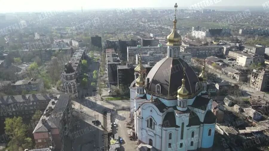 Мариуполь церковь фото Коптер снял храм в Мариуполе Видео Известия 24.04.2022