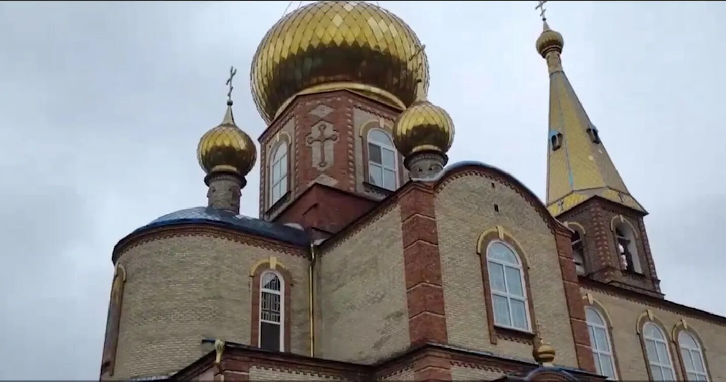 Мариуполь церковь фото Пострадавший от обстрелов кафедральный собор в Мариуполе полностью восстановлен 