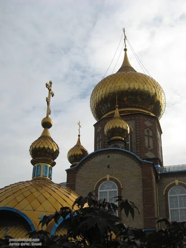 Мариуполь церковь фото Шукач Свято-Николаевский кафедральный собор Мариуполя