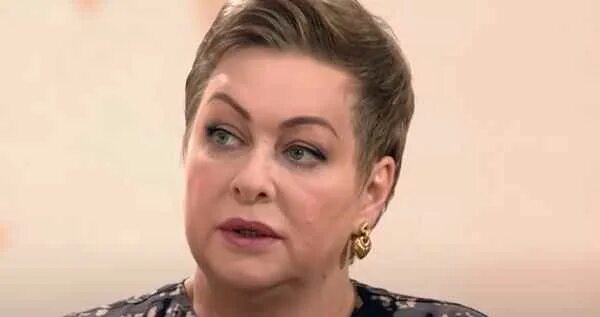 Мария аронова стрижка фото "Это такой груз, я очень виновата": ради короткого романа Мария Аронова увела из