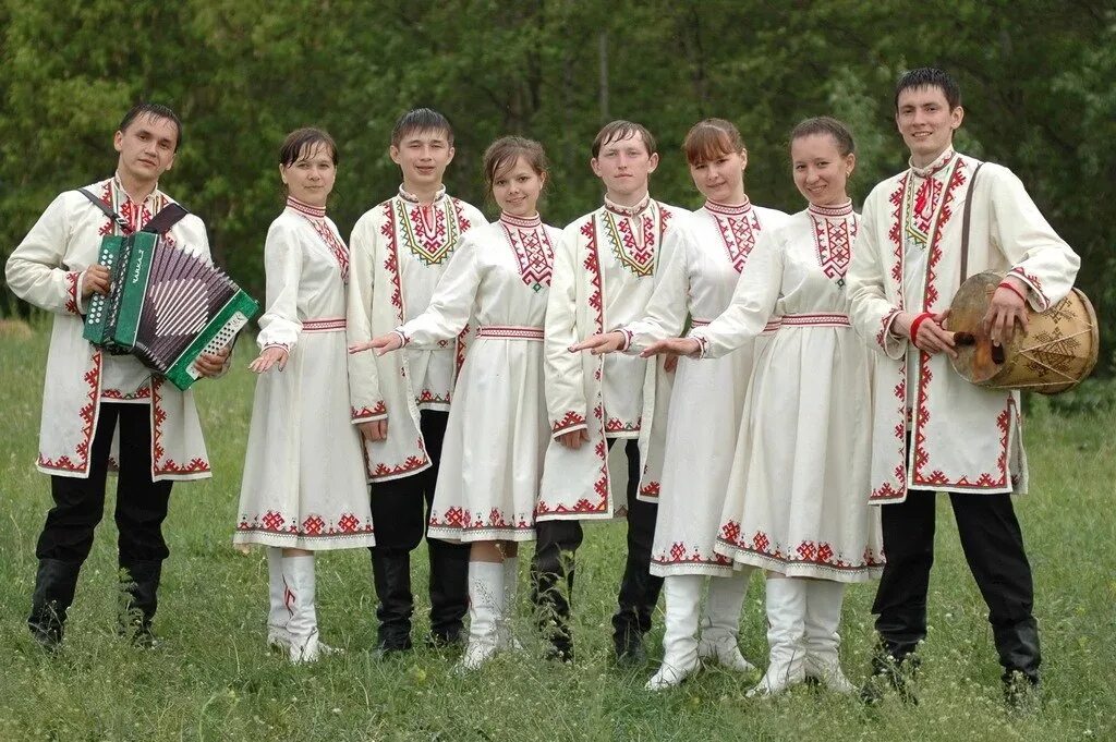Марийский национальный костюм женский фото "У Чувашского народа сто тысяч слов, сто тысяч песен, сто тысяч вышивок." Возмож