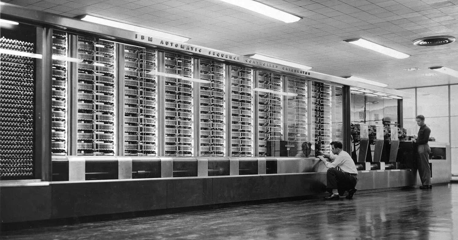 Марк 1 машина фото Howard Aiken, Grace Hopper and the Mark I Computer
