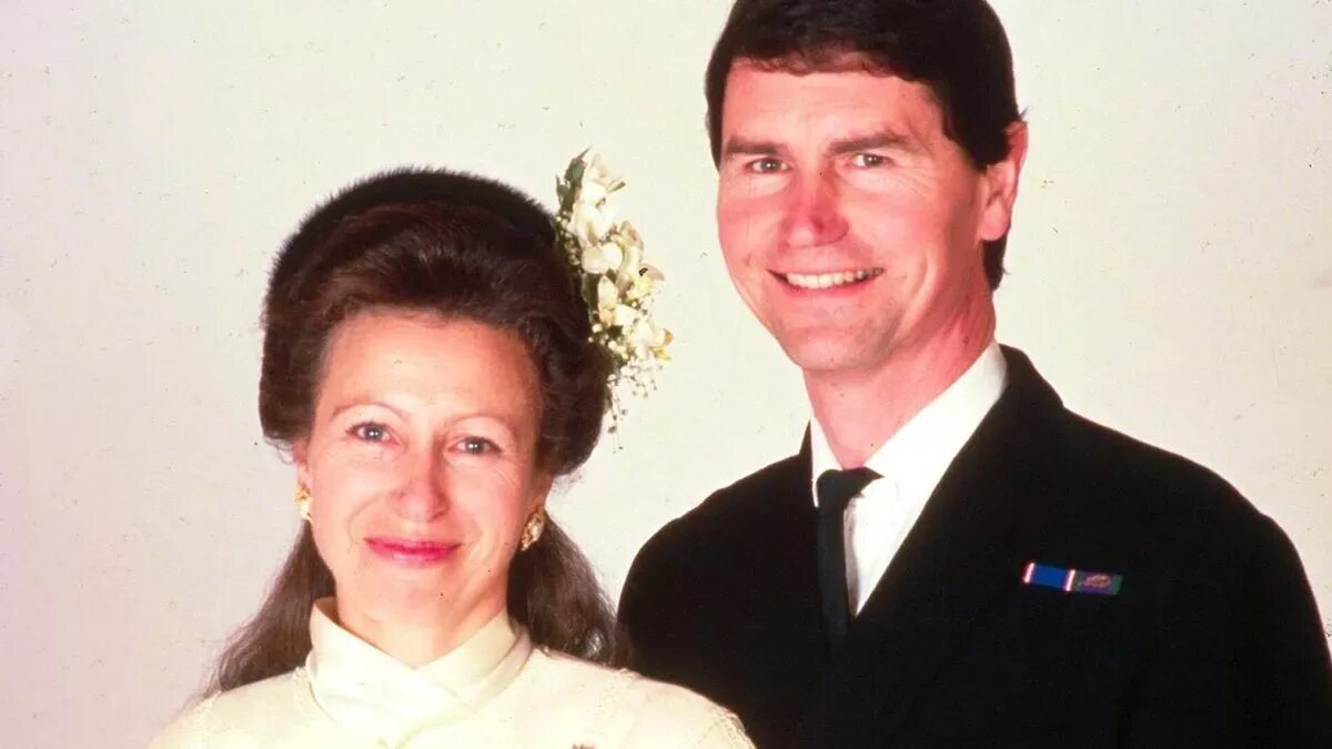 Марк филлипс муж принцессы анны фото Princess Anne's controversial love life - affair, saucy letters and Camilla's ex