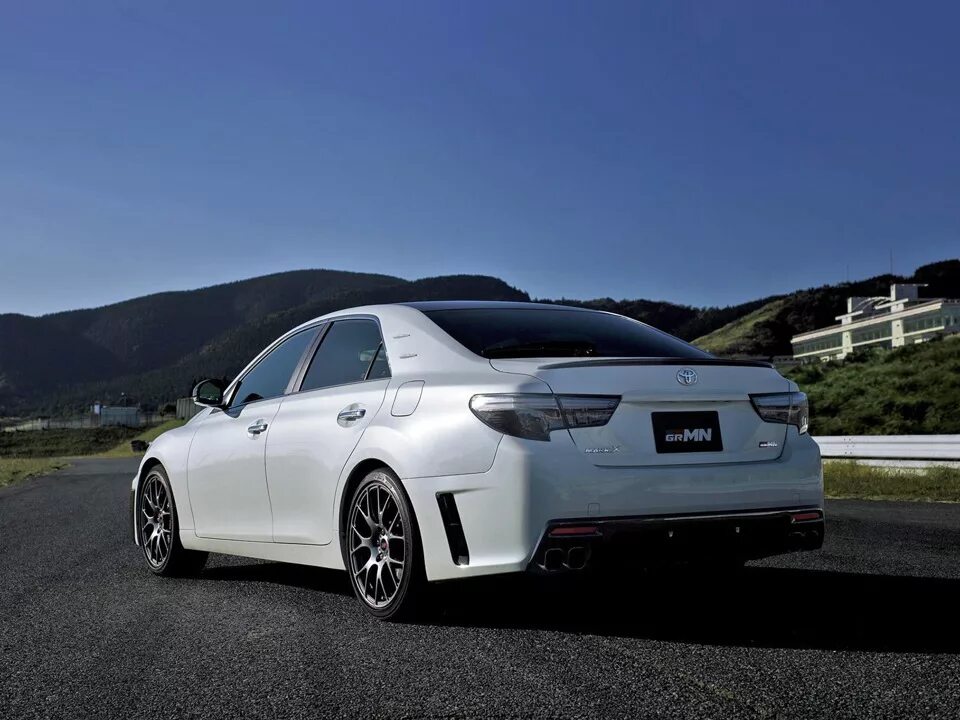 Марк х фото Команда Gazoo Racing подготовила седан Toyota Mark X GRMN - DRIVE2