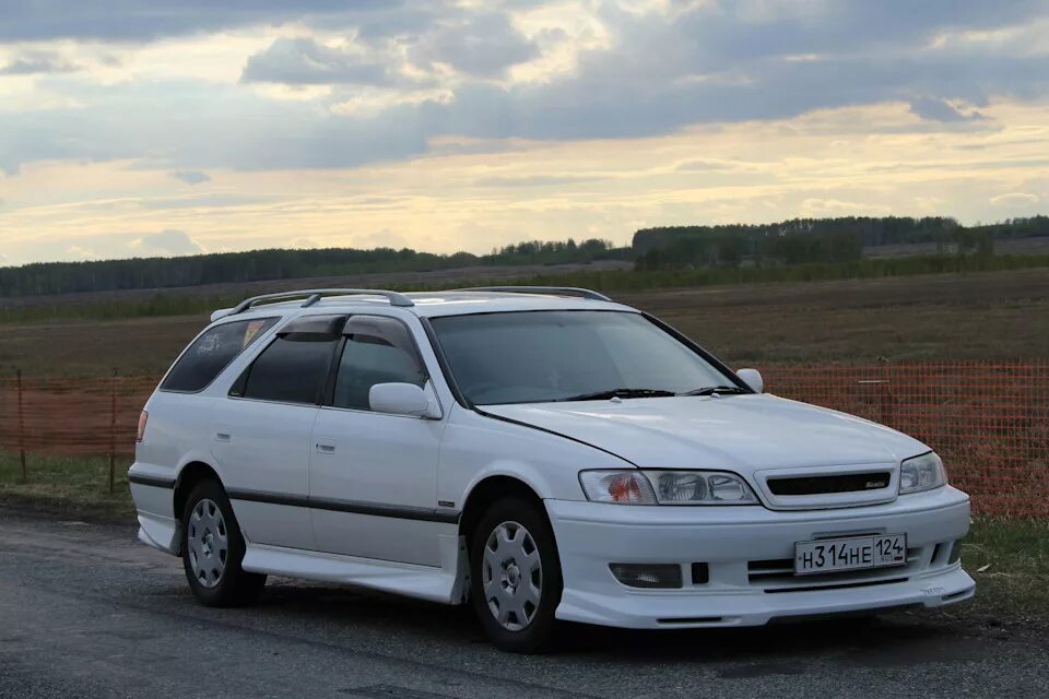 Марк куалис фото Мини фотосет на открытии сезона - Toyota Mark II Qualis, 2,5 л, 2001 года фотогр