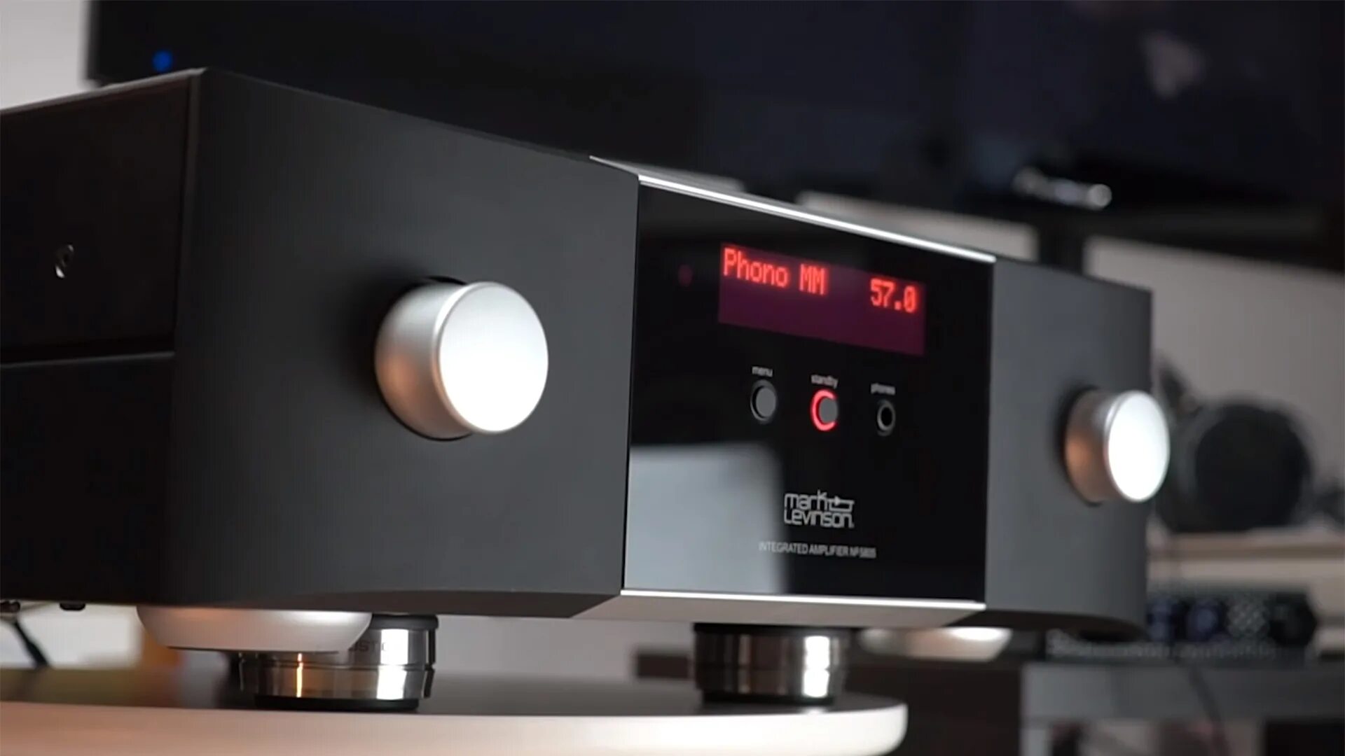 Марк левинсон фото Mark Levinson 5805: усилитель, который произвёл революцию в сознании Михаила Бор
