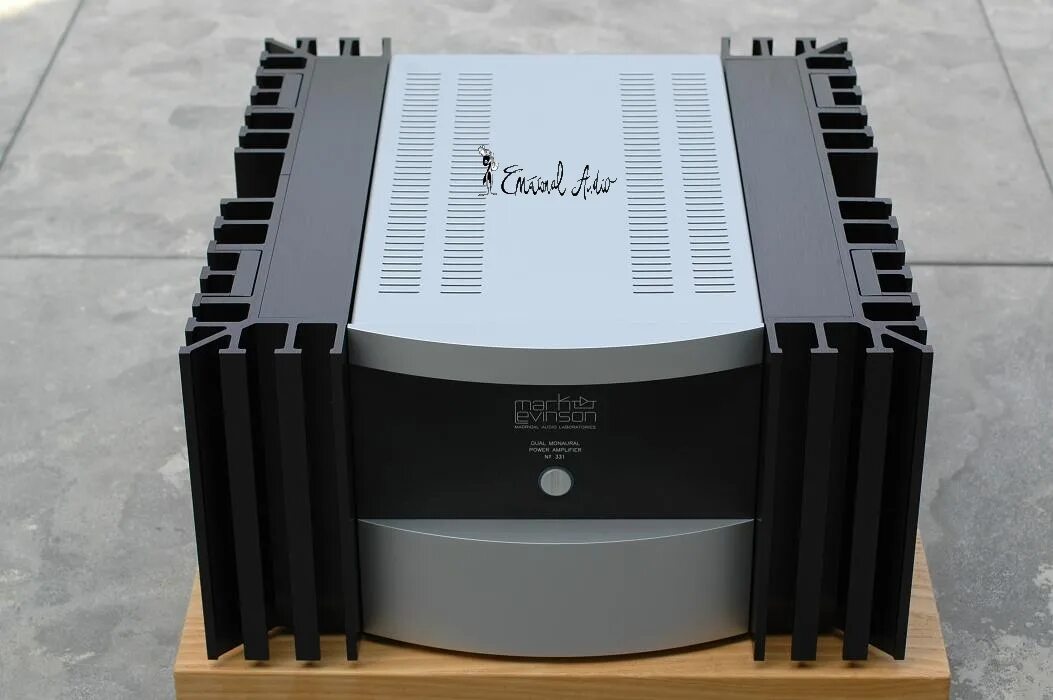 Марк левинсон фото Mark Levinson 331 Emotional audio