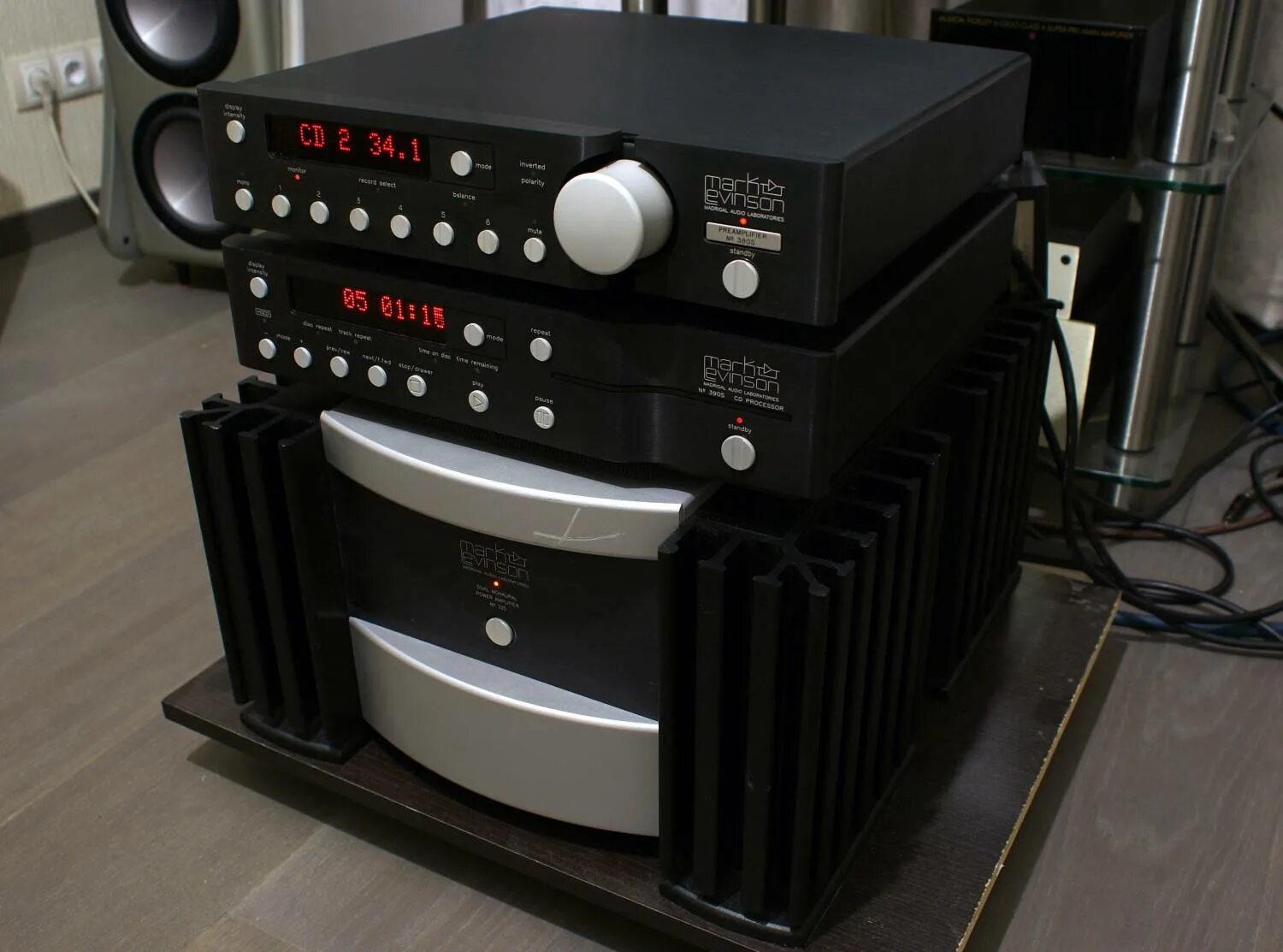 Марк левинсон фото ВИНИЛОВЫЕ ПЛАСТИНКИ ДЖАЗ HI-FI И HI-END АППАРАТУРА - Mark Levinson № 380S