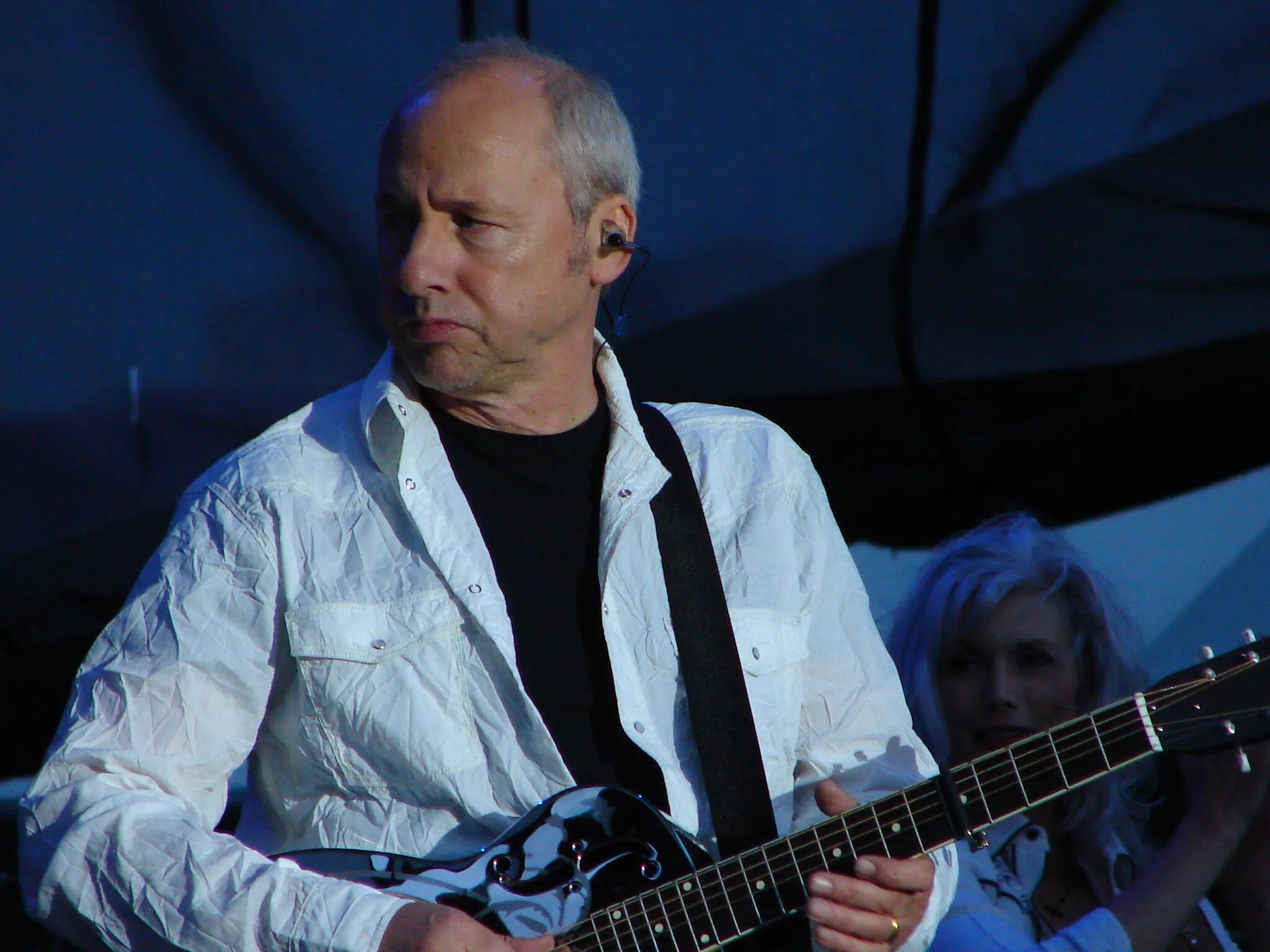 Марк нопфлер сейчас фото Файл:DSC08946 Mark Knopfler Emmylou Harris by Volkan Yuksel.JPG - Википедия