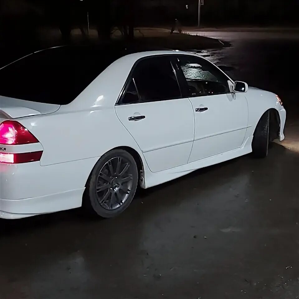 Марк сугроб фото Toyota Mark II 110 сугроб