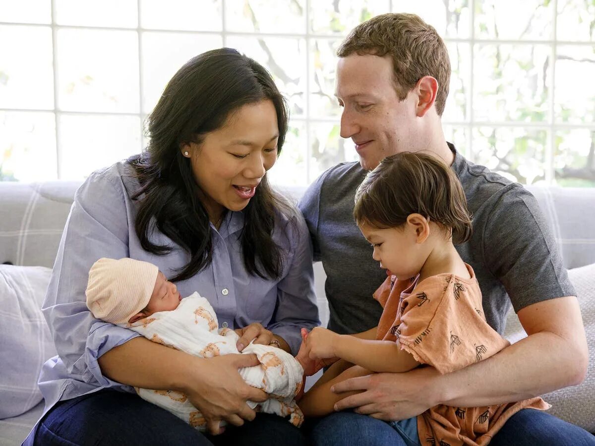 Марк цукерберг фото семьи Mark Zuckerberg announces birth of daughter August in Facebook post The Independ