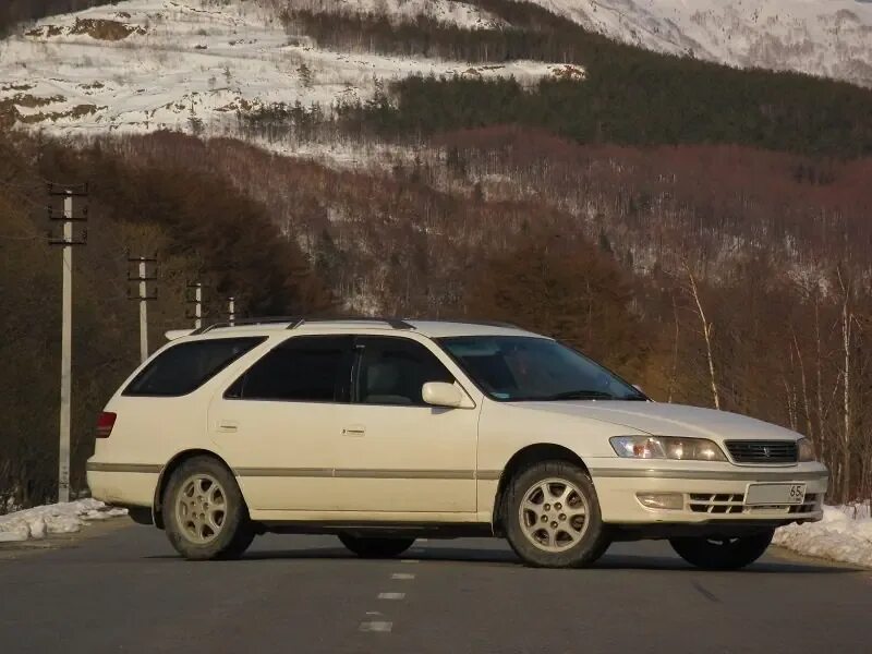 Марк универсал фото Тойота Марк 2 Куалис 1998г., 2.2 литра, Приветствую всех автолюбителей, автомат,
