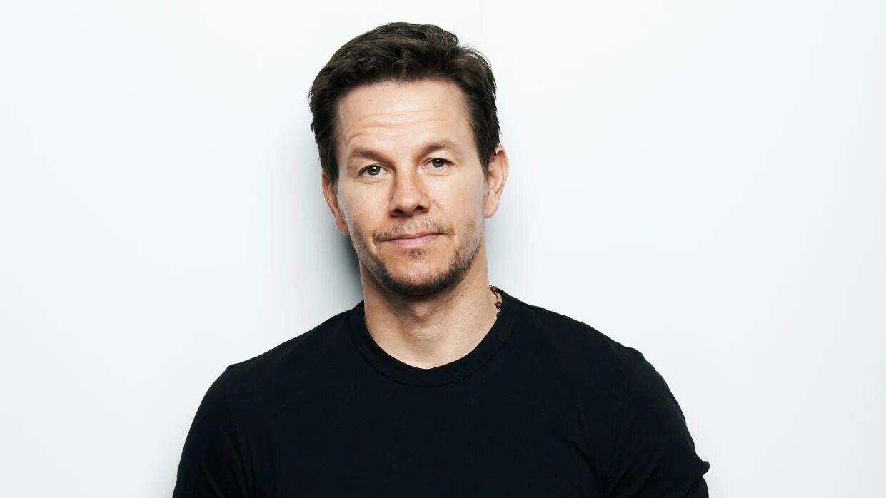Марк уолберг фото 2024 года Mark Wahlberg In Talks To Replace Chris Evans In Paramount’s 'Infinite'