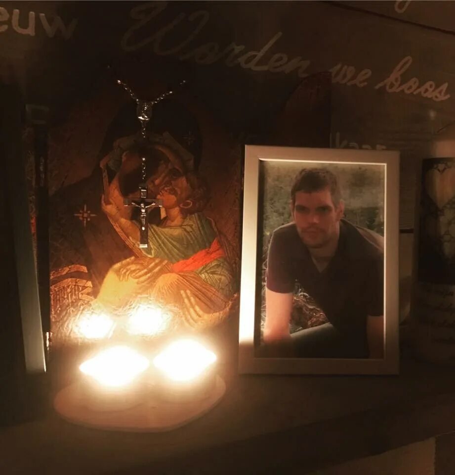 Марк ван донген фото после кислоты Tragic lover who died in agony 15 months after ex 'threw acid at him' gives evid