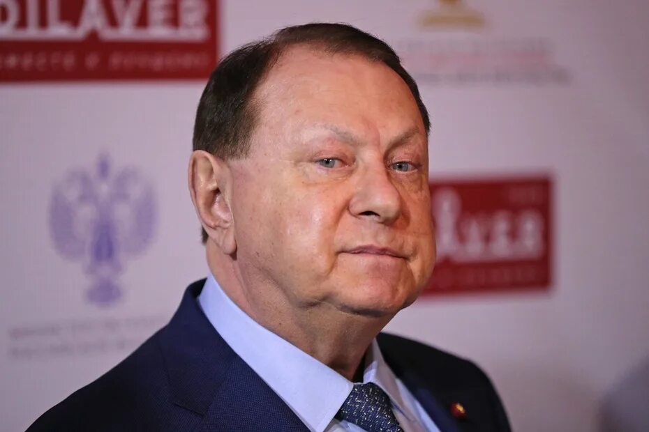 Марк варшавер фото Марк Варшавер о QR-кодах в театрах: стыдно быть на иждивении у государства - NEW