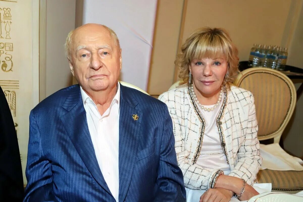 Марк захаров дочь александра фото Марк Захаров. Был верен всю жизнь единственной жене. Кто дочь-актриса и как жил 