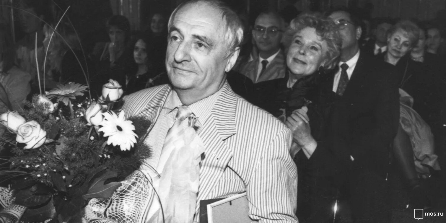 Марк захаров в молодости фото О 12 стульях, мистификации и Драконе: Марку Захарову - 85 / Новости города / Сай