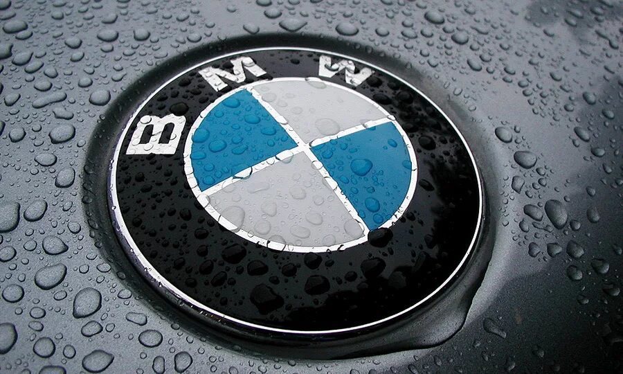 Марка машины бмв фото BMW выпустит премиальный компакт-кар :: Autonews