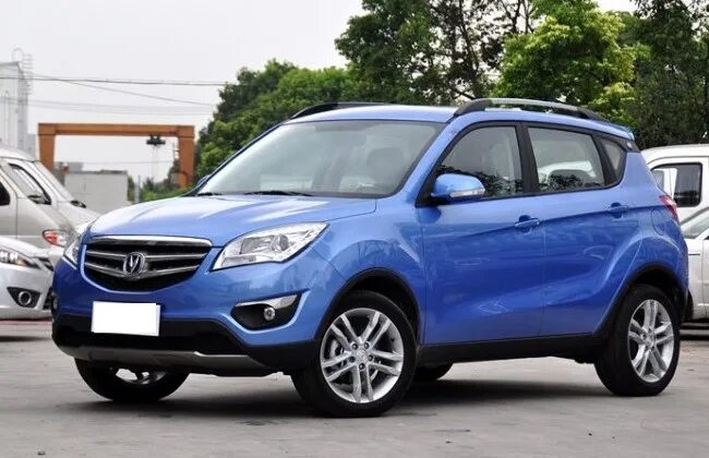 Марка машины чанган фото Кроссовер Changan CS35 получит бензиновый турбомотор