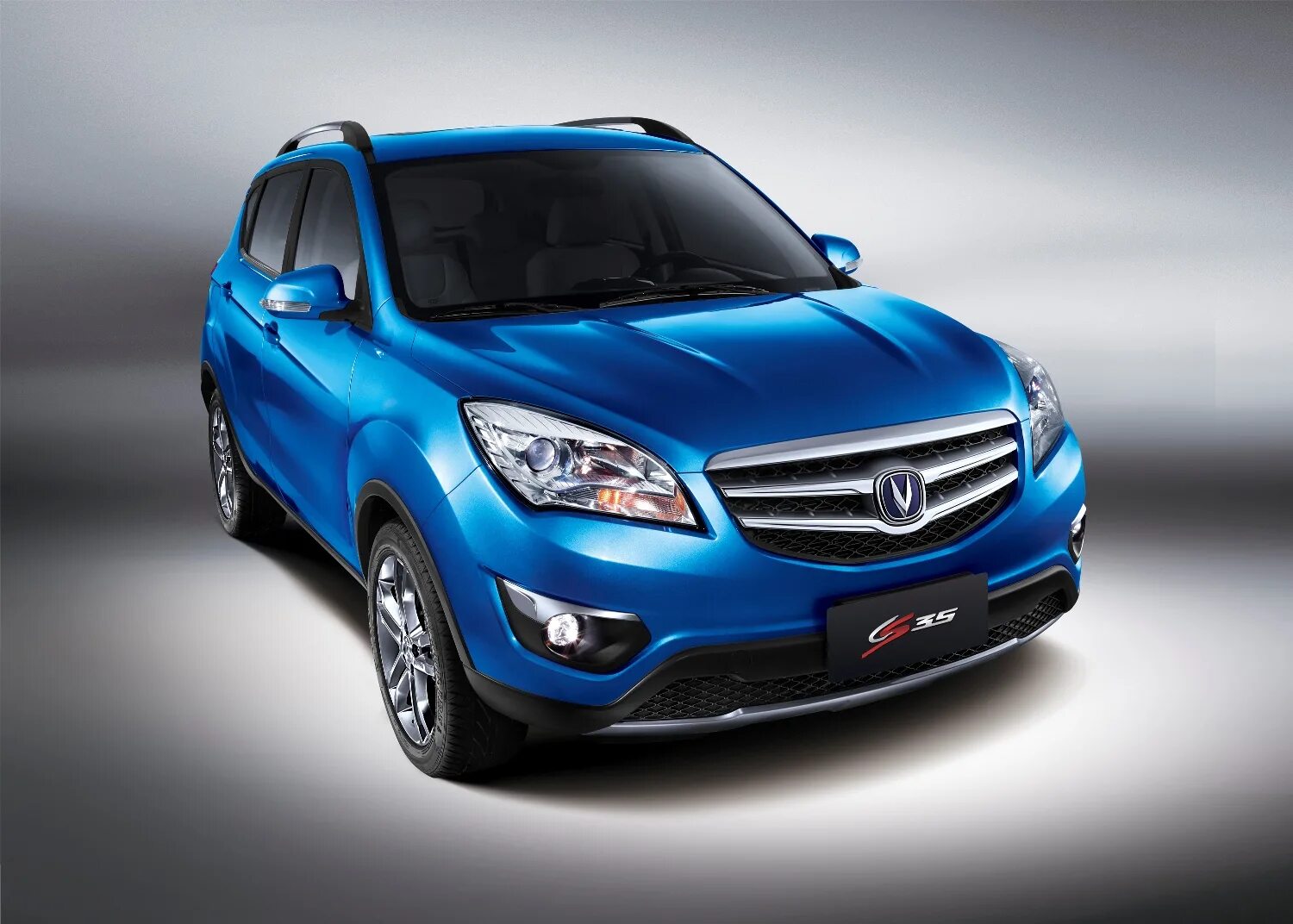 Марка машины чанган фото цены Car Features List for Changan CS35 2018 1.6L Standard 2WD (SaudiArabia) YallaMot