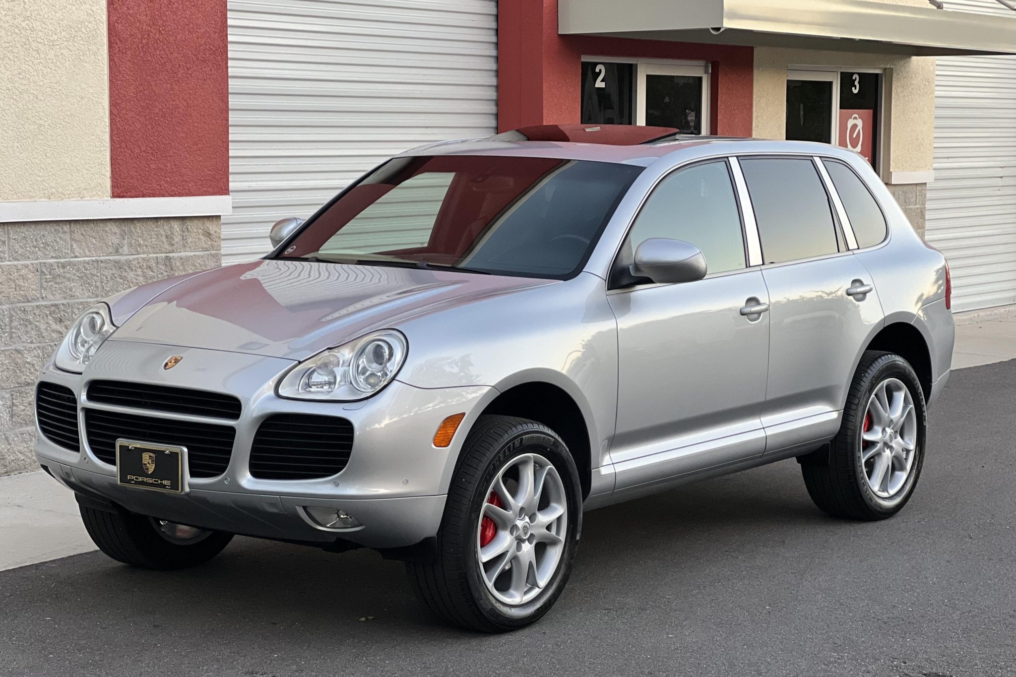 Марка машины кайен фото Cayenne porsche turbo 2004 фото Круиз-Авто.ру