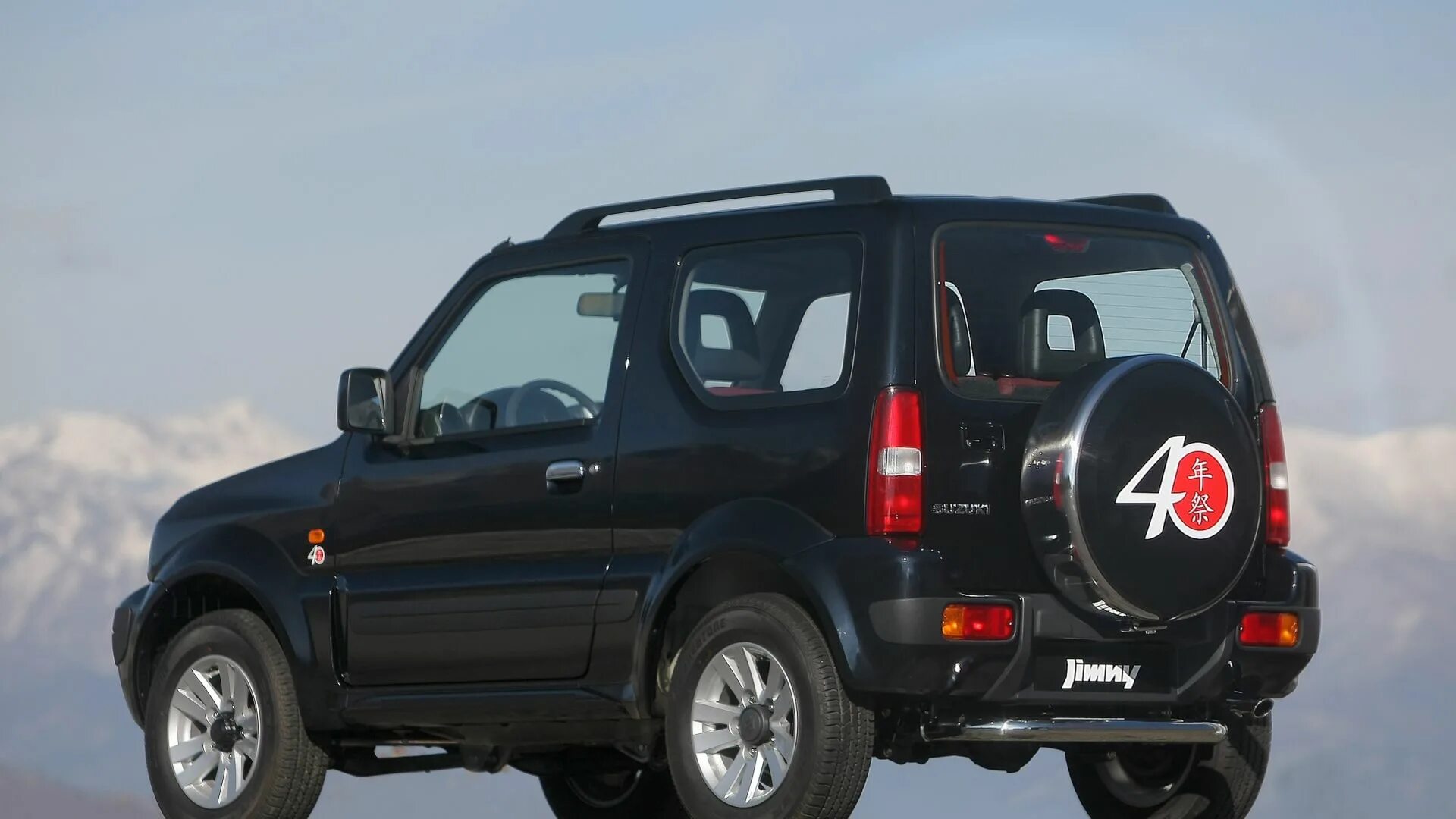 Марка машины сузуки фото Limited Edition Suzuki Jimny 40 ° Limited Edition