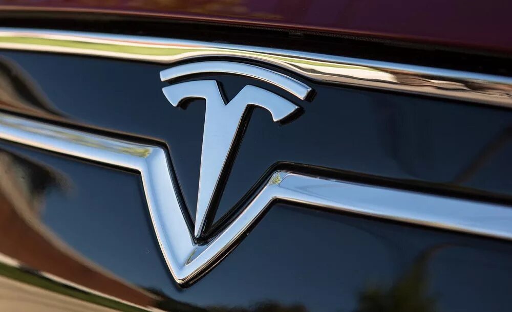Марка машины vovan фото Tesla назовет новый, доступный электромобиль Model 3