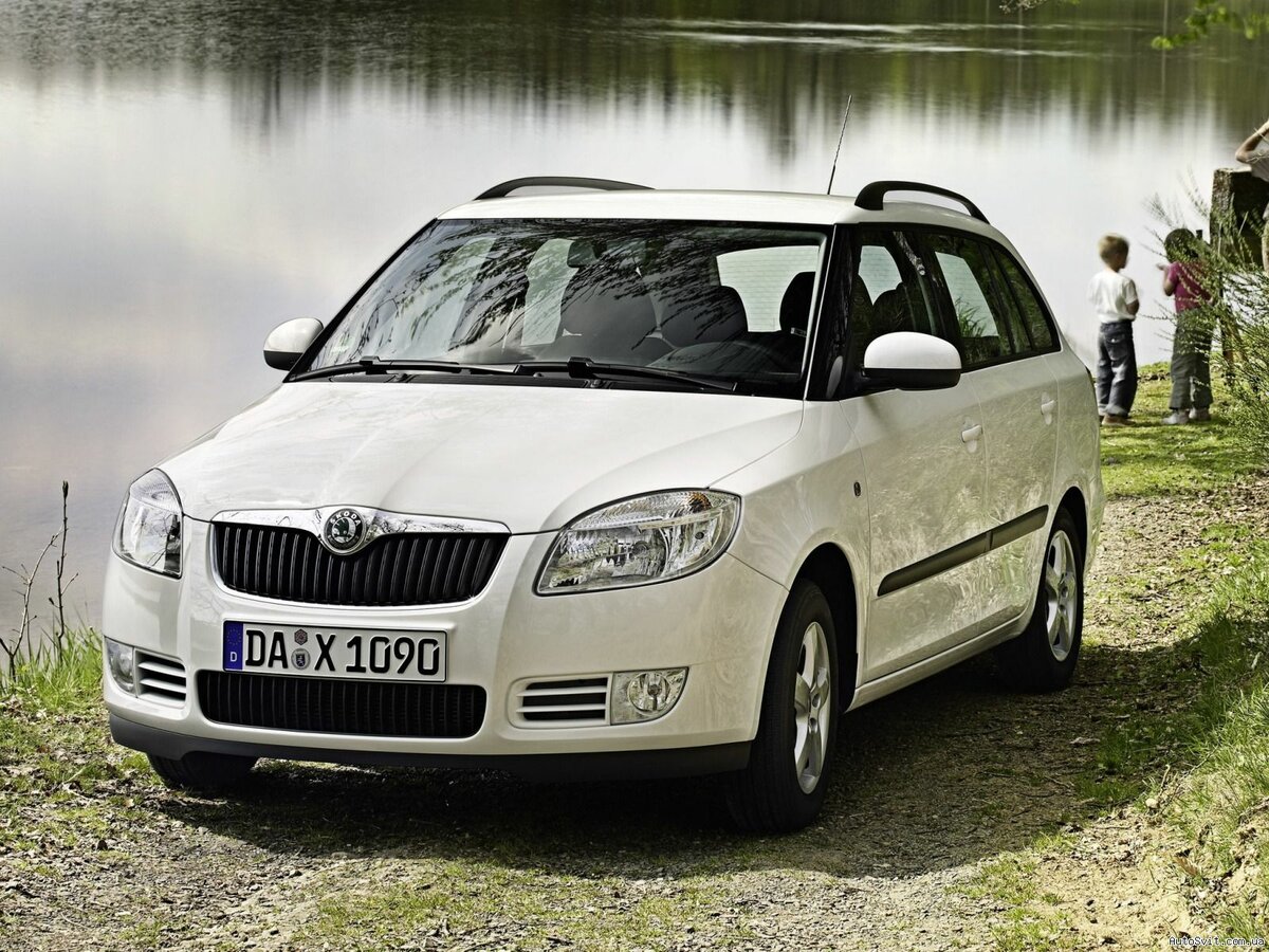 Марки автомобилей шкода фото Купить б/у Skoda Fabia II 1.4d MT (80 л.с.) дизель механика в Кочубеевском: белы