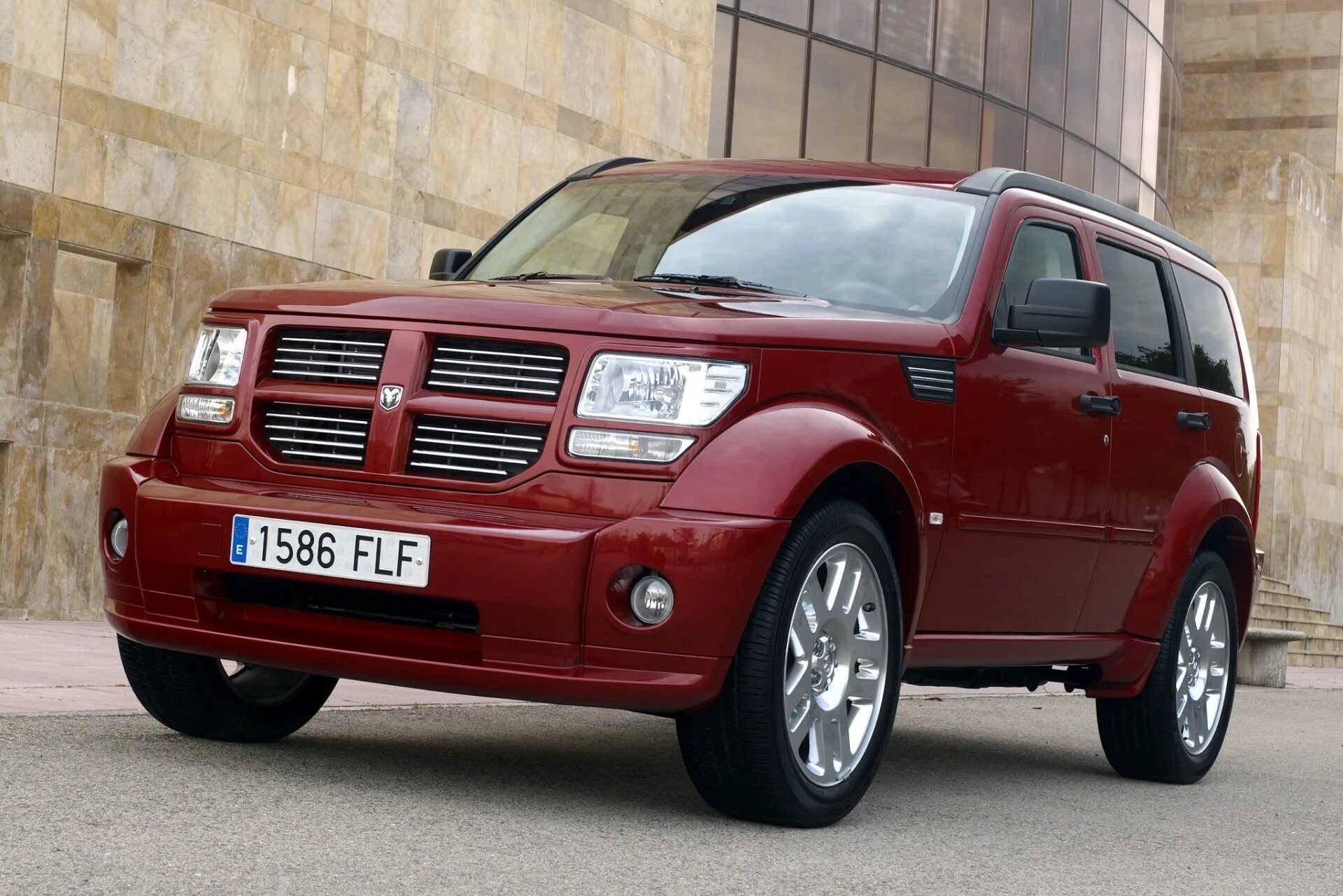Марки додж список с фото Dodge Nitro - цены, отзывы, характеристики Nitro от Dodge