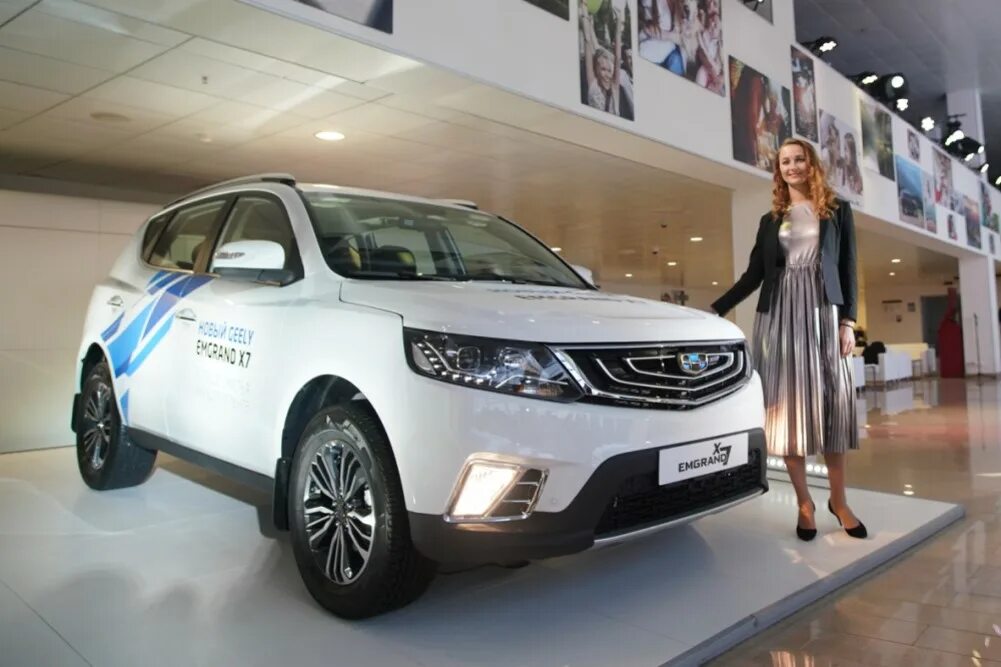 Марки джили модели фото и цены Кроссовер Geely Emgrand X7 стал солиднее, но дороже - Российская газета