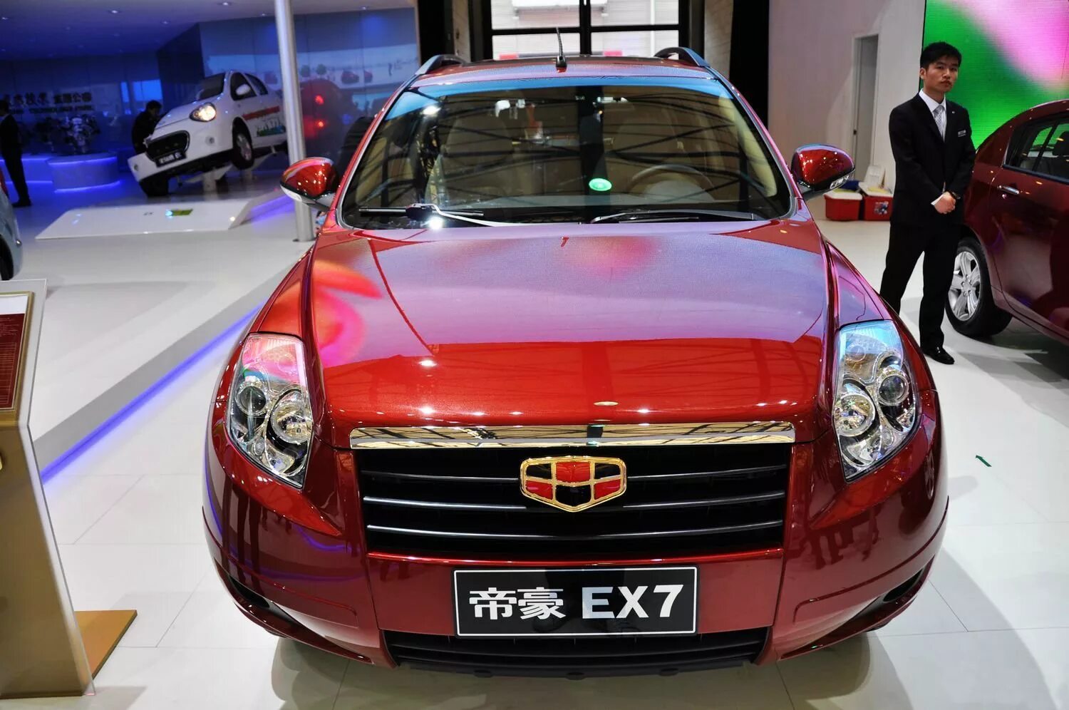 Марки джили модели фото с названиями Geely Emgrand X7 crossover 5-door (1 generation) 2.0 MT Comfort pictures - 6 pho