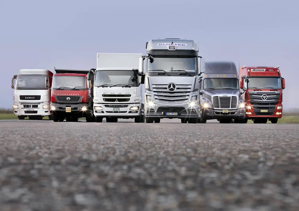 Марки грузовых автомобилей фото Daimler Trucks Sales Soar in 2012 eMercedesBenz
