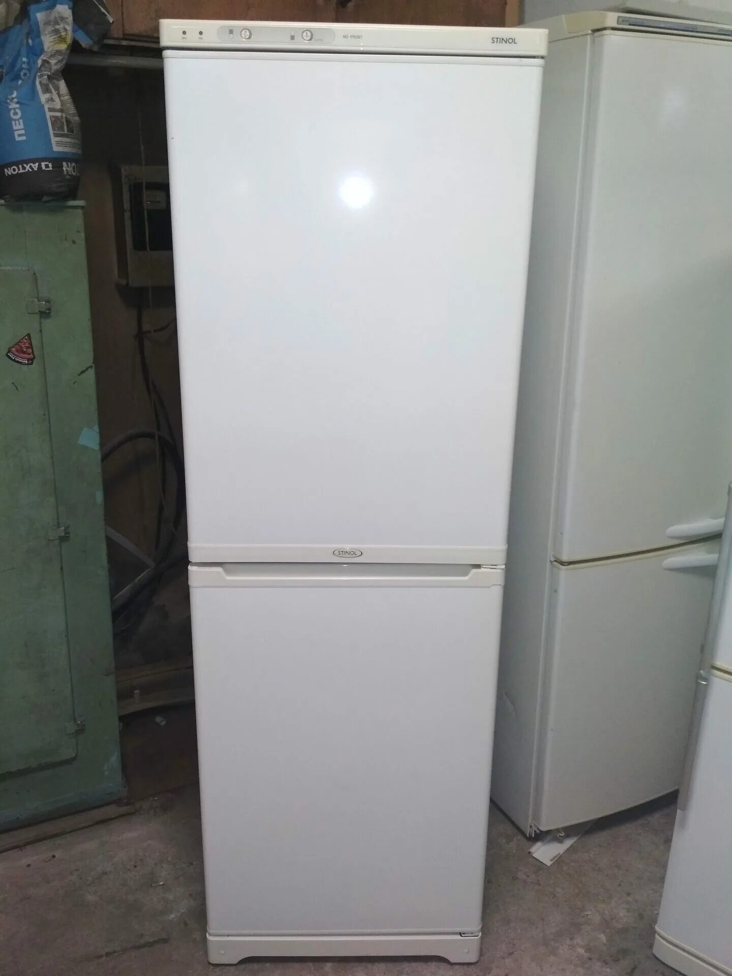 Марки холодильников стинол с фото Холодильник Stinol 107