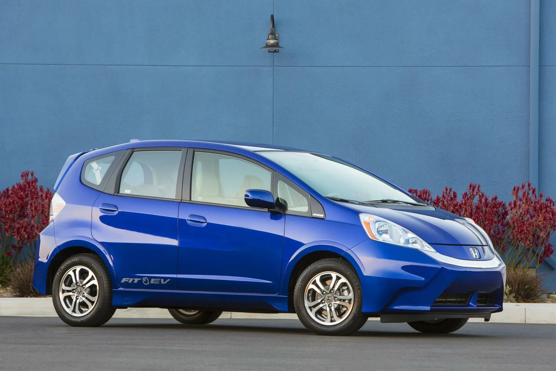 Марки хонда список с фото 2013 Honda Fit EV Image. Photo 51 of 72