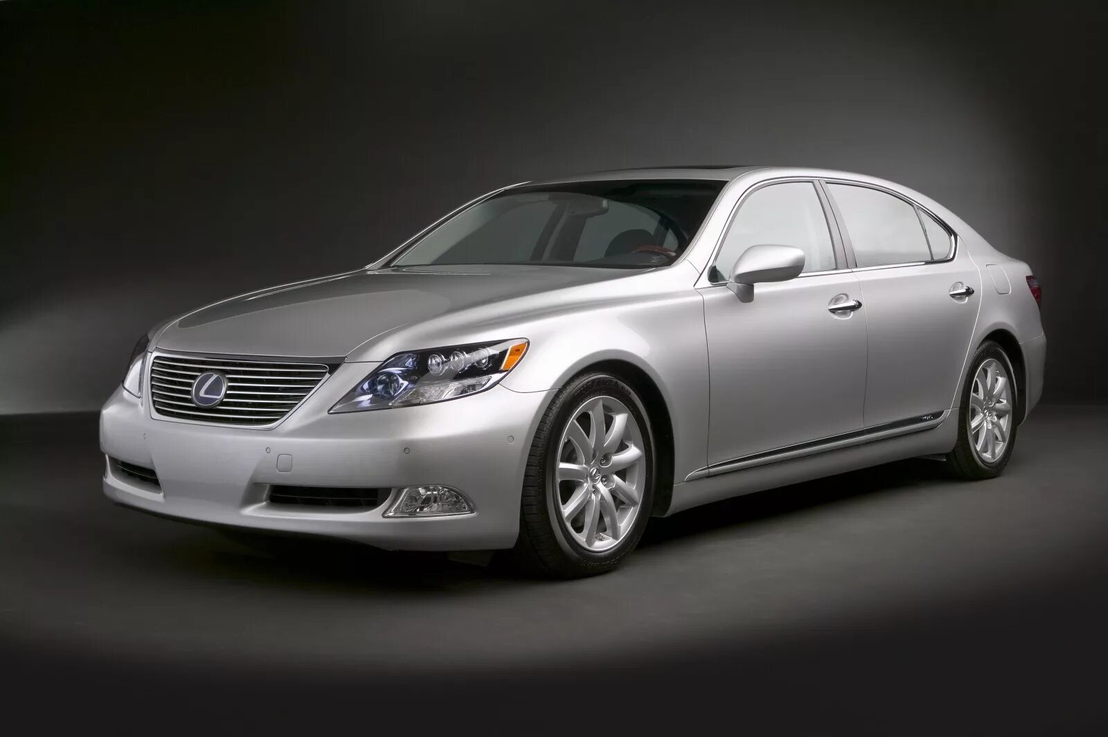 Марки лексус фото Lexus LS 600h L фото № 43206 автомобильная фотогалерея Lexus LS 600h L на Авторы