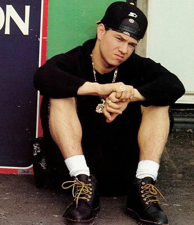 Марки марк фото Mark Wahlberg 90s Marky Mark (Early 90s) in 2024 Mark wahlberg, Mark wahlberg yo