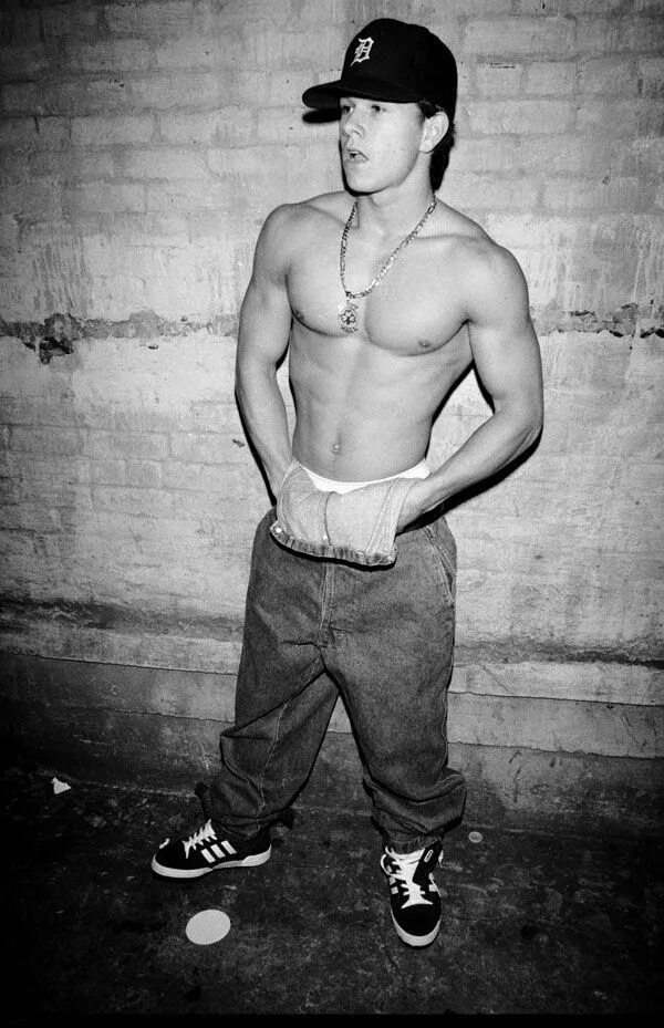 Марки марк фото в молодости 20 Vintage Photos of Mark Wahlberg Looking Jacked and Angry Mark wahlberg young,