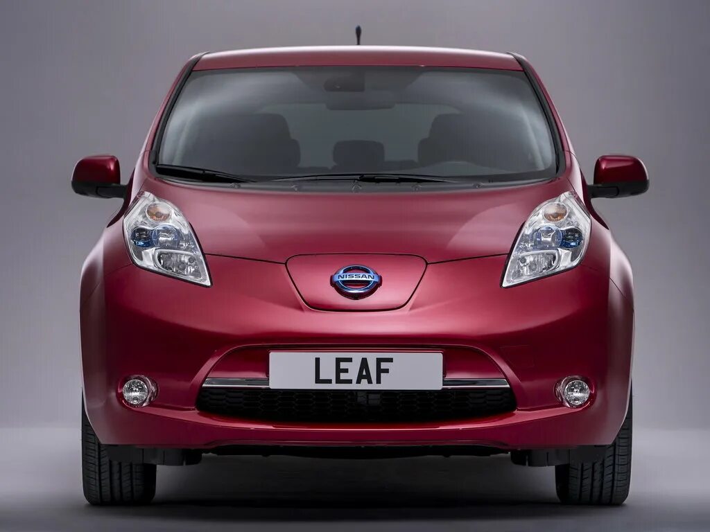 Марки машин ниссан фото Nissan Leaf 2009, 2010, 2011, 2012, 2013, хэтчбек 5 дв., 1 поколение, ZE0, AZE0 