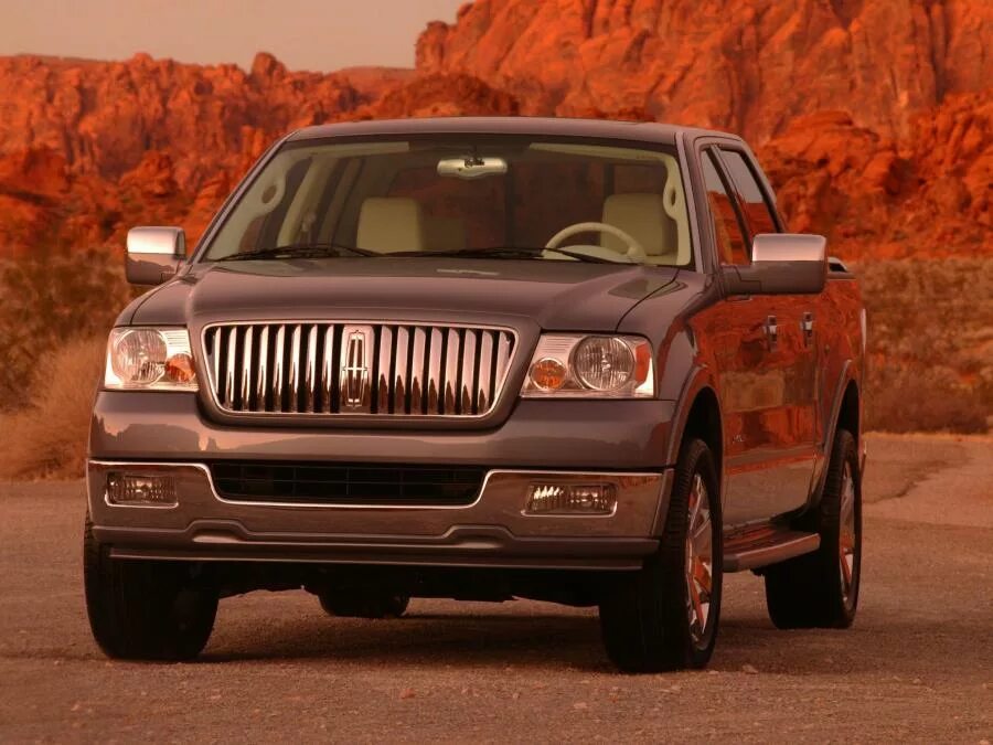 Марки машин внедорожников фото и названия Lincoln Mark LT Concept 2004 года выпуска. Фото 41. VERcity