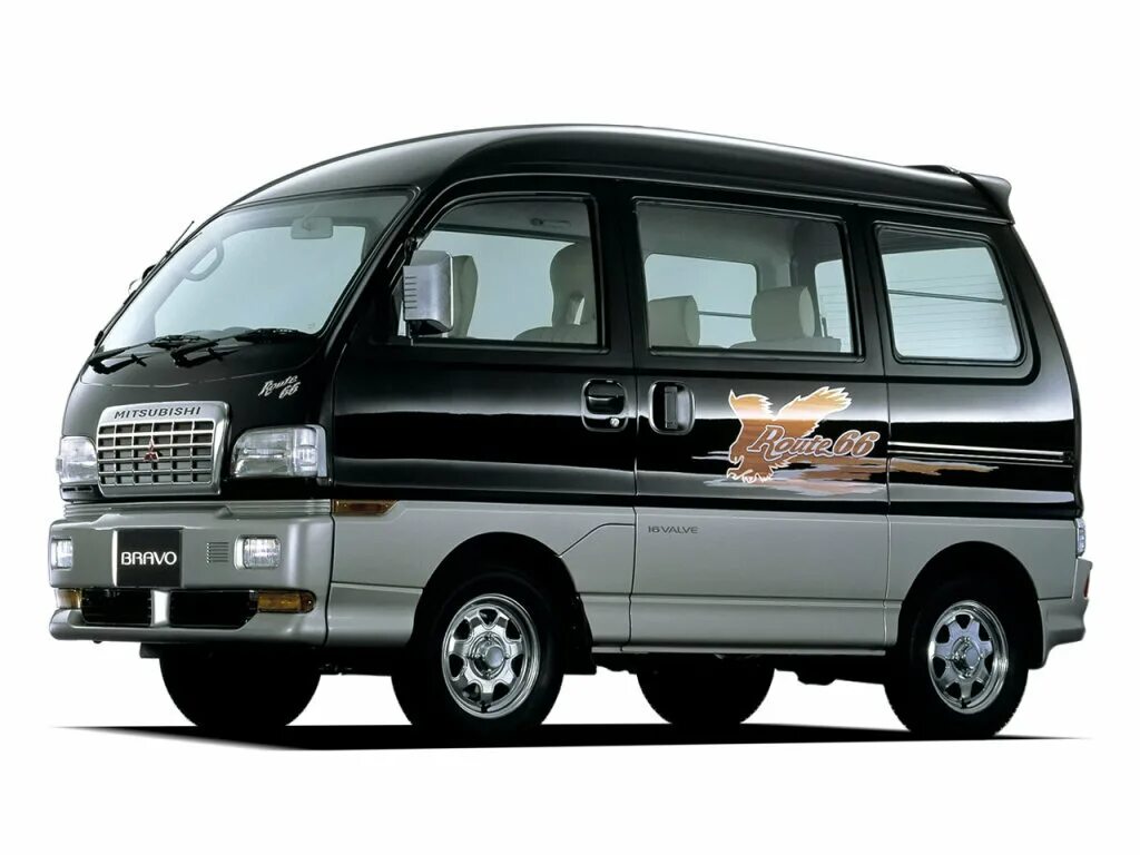 Марки микроавтобусов список с фото Сравнение Maruti Versa и Mitsubishi Bravo по характеристикам, стоимости покупки 