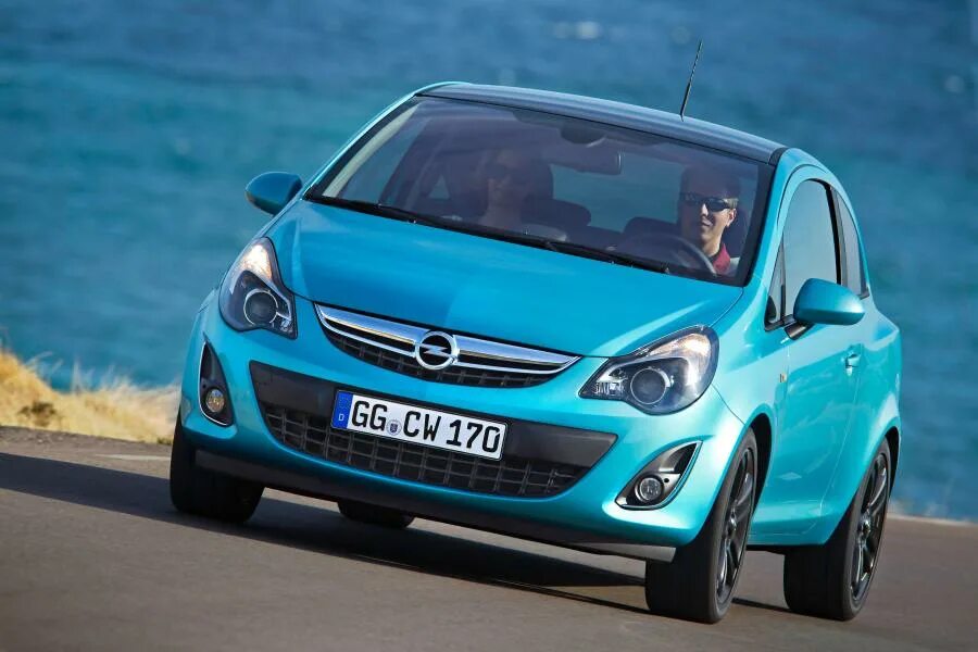 Марки опелей названия и фото Opel Corsa Color Edition 2011 года выпуска. Фото 10. VERcity