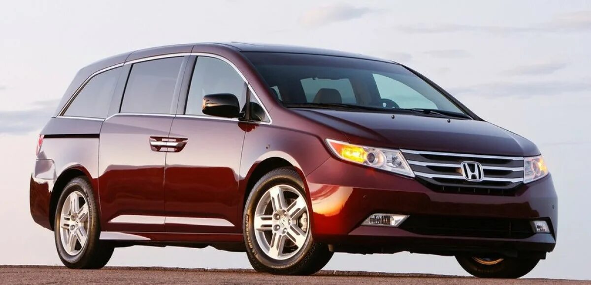 Марки семиместных машин фото и названия Семьянину на заметку - Honda Odyssey Автомобильный портал 5 Колесо