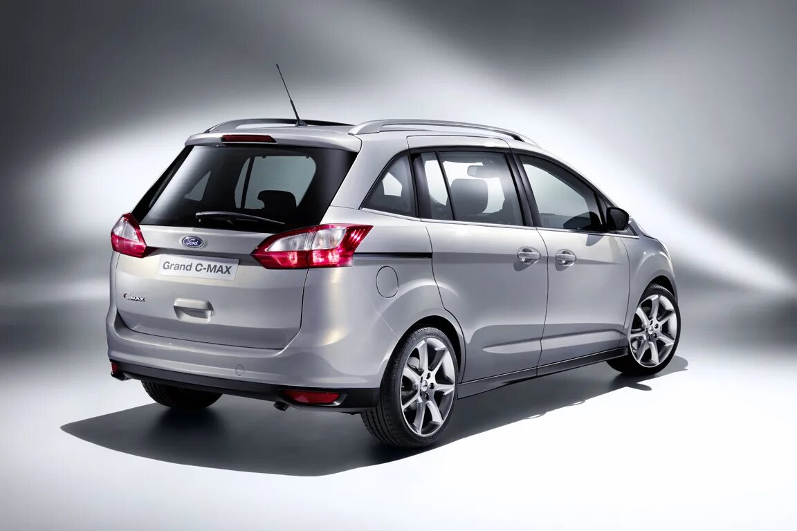 Марки семиместных машин фото и названия Ford Grand C-Max - цена, характеристики и фото, описание модели авто