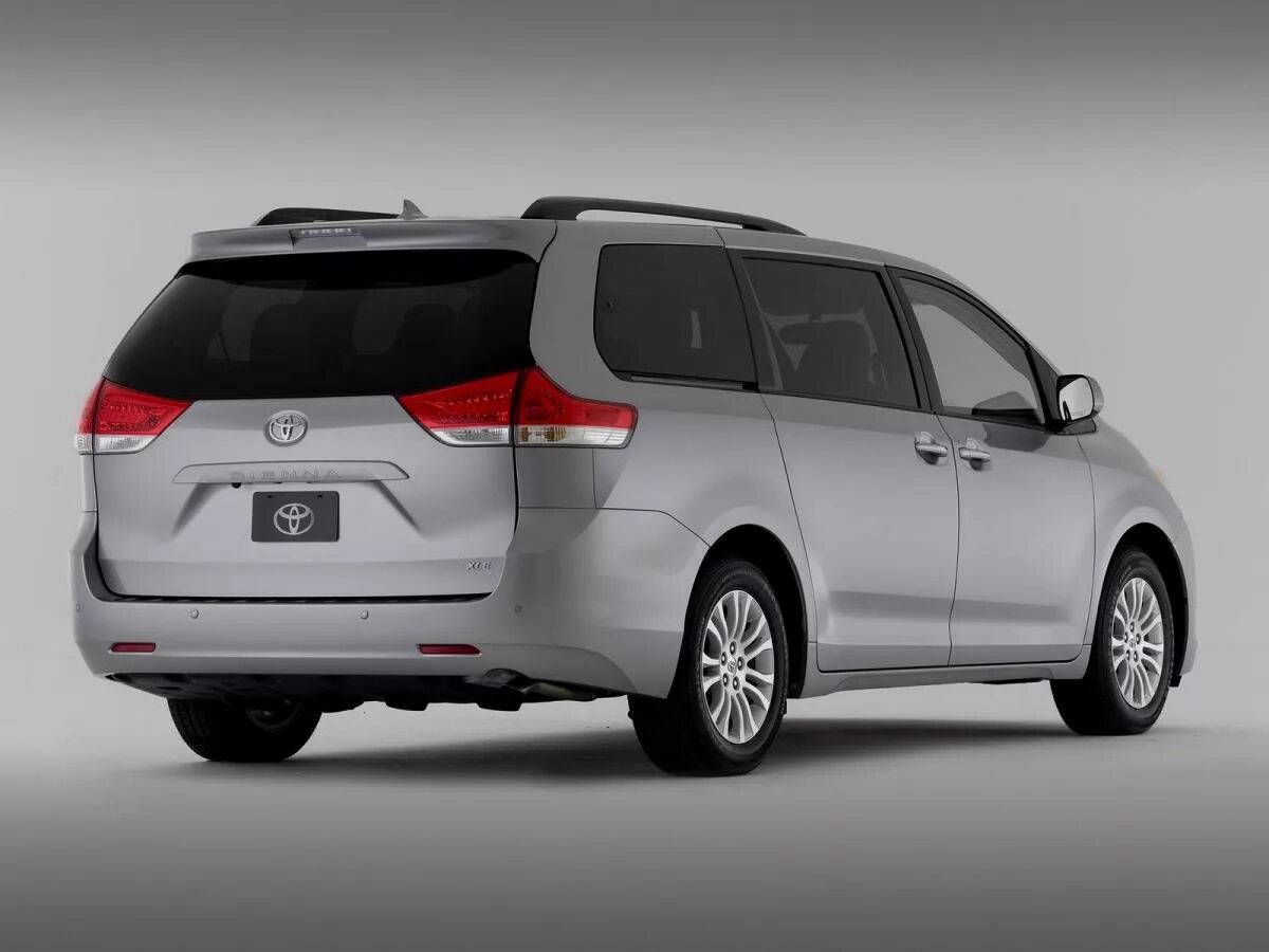 Марки семиместных машин фото и названия Каталог автомобилей Toyota Sienna Sienna III Минивэн, 3.5 AT (266 л.с.) 4WD. Хар