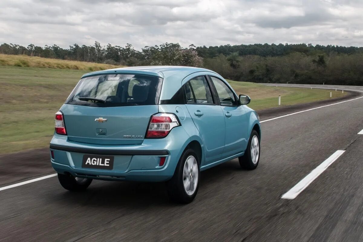 Марки шевроле фото и название Chevrolet Updates Agile Supermini for Brazil, Still No Looker 123 Photos Carscoo
