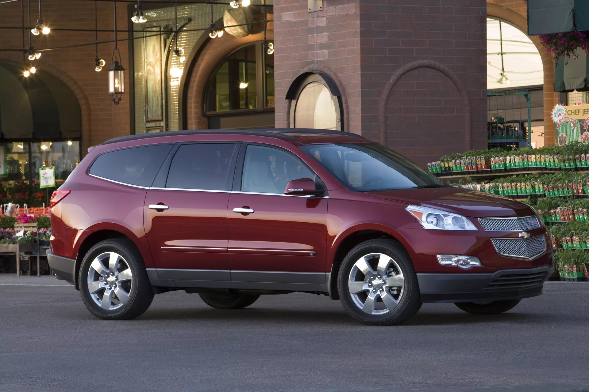 Марки шевролетов с фото Chevrolet Traverse фото № 62052 автомобильная фотогалерея Chevrolet Traverse на 