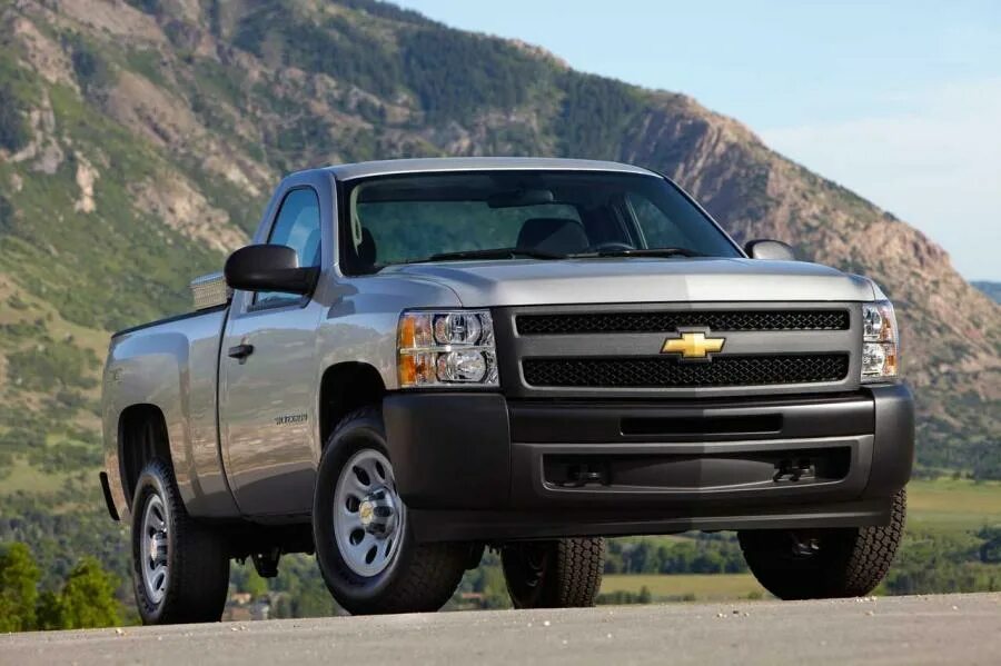 Марки шевролетов с фото Chevrolet Silverado 2012 года выпуска. Фото 18. VERcity
