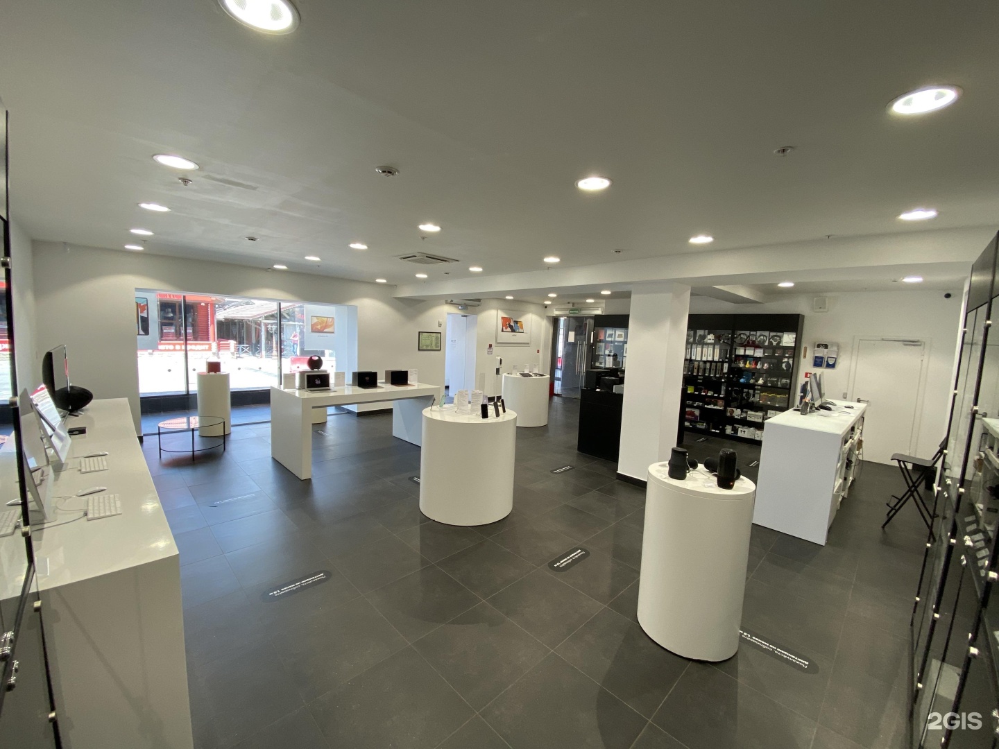 Маркстоун просп михаила нагибина 32ж фото Re:Store, официальный партнер Apple, Горизонт, проспект Михаила Нагибина, 32/2, 